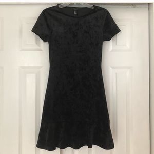 FOREVER 21 VELVET DRESS
